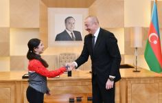Президент Ильхам Алиев и Первая леди Мехрибан Алиева встретились с турецкими спортсменками, посвятившими свою победу на чемпионате Европы по тяжелой атлетике Азербайджану (ФОТО/ВИДЕО)