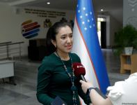 Узбекистанцы продолжают приходить на референдум семьями (ФОТО)