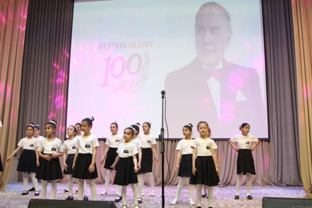 В Сумгайыте прошел молодежный фестиваль, посвященный 100-летию великого лидера Гейдара Алиева (ФОТО)