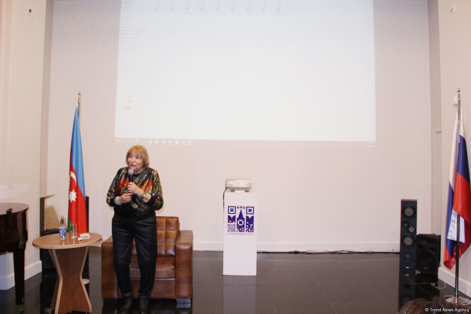 Елена Санаева в Баку: От Лисы Алисы из "Буратино" до истории любви с Роланом Быковым (ФОТО)