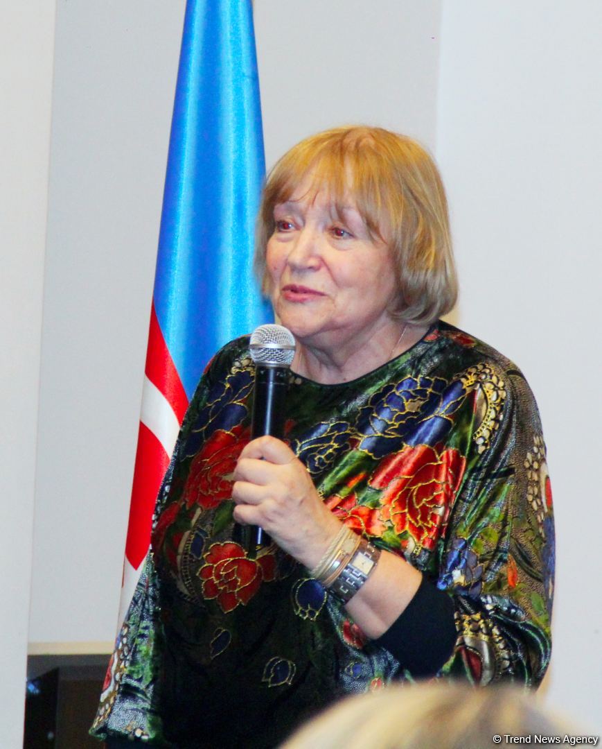 Елена Санаева в Баку: От Лисы Алисы из "Буратино" до истории любви с Роланом Быковым (ФОТО)