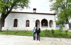 Президент Ильхам Алиев и Первая леди Мехрибан Алиева приняли участие в открытии усадебного комплекса Мехмандаровых в Шуше после реставрационных работ (ФОТО/ВИДЕО)