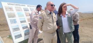 Продолжается визит основателя организации "Корни мира" Хайди Кун на освобожденные 
территории Азербайджана (ФОТО)