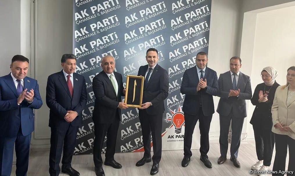 Делегация Азербайджана посетила офис Партии справедливости и развития в Чанаггале (ФОТО)