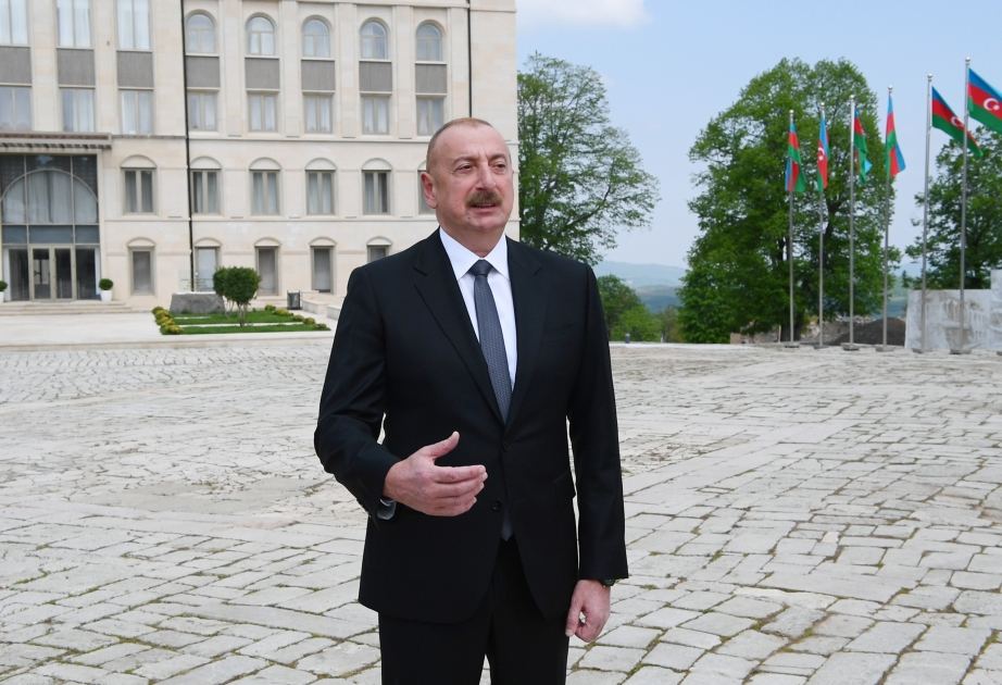 Президент Ильхам Алиев: Именно в результате национальной измены и предательства в мае 1992 года Шуша была сдана врагу