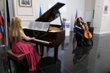 В Баку представлены экспозиция  и концерт в честь 100-летия великого лидера Гейдара Алиева (ФОТО)