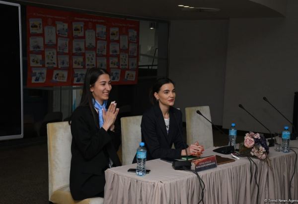 Azerbaijani team's coach meets with participants of Rhythmic Gymnastics European Championship in Baku (PHOTO)