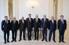 Президент Ильхам Алиев принял председателя Палаты представителей парламента Иордании (ФОТО/ВИДЕО)
