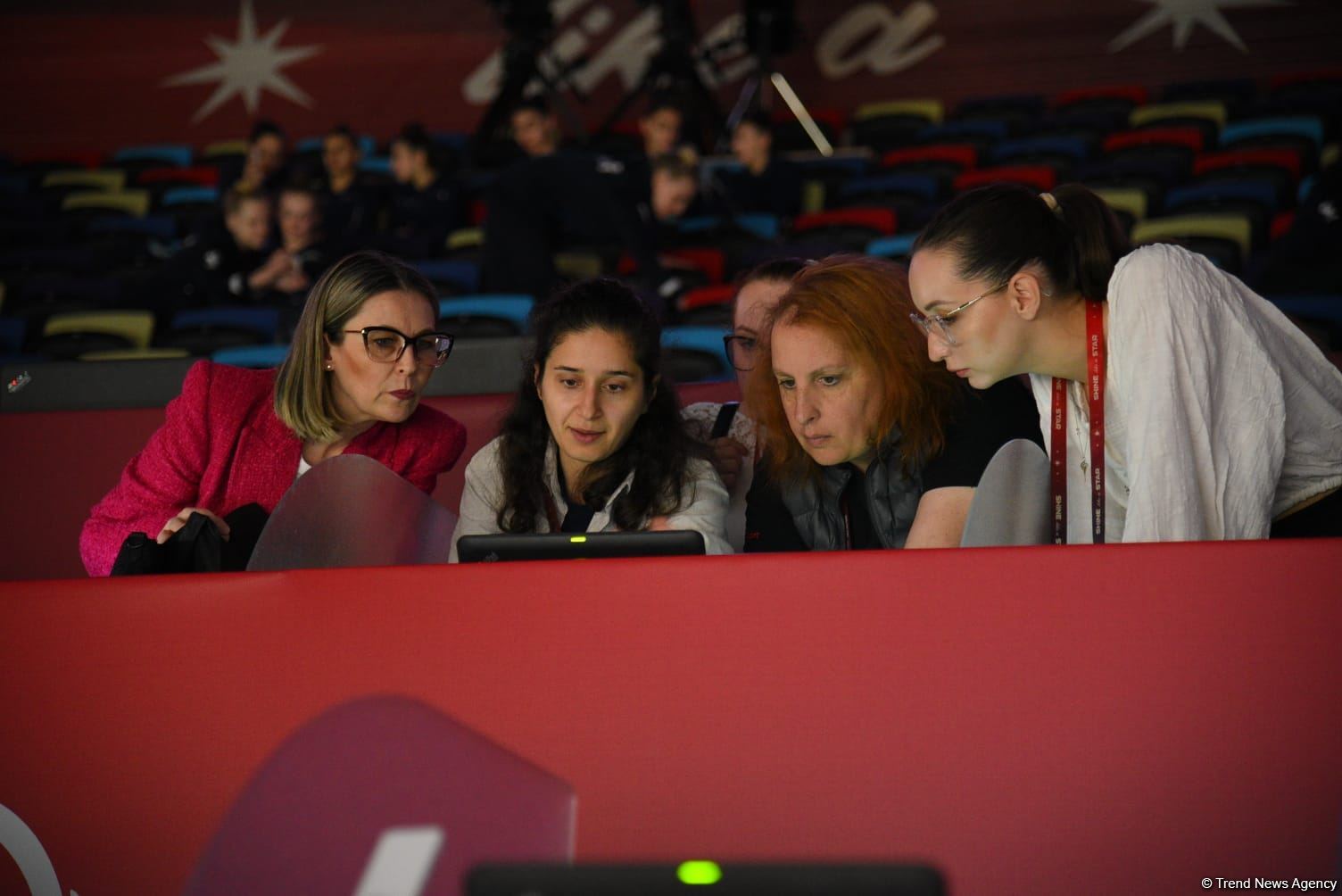 В Баку проходят подиумные тренировки участниц 39-го чемпионата Европы по художественной гимнастике (ФОТОРЕПОРТАЖ)