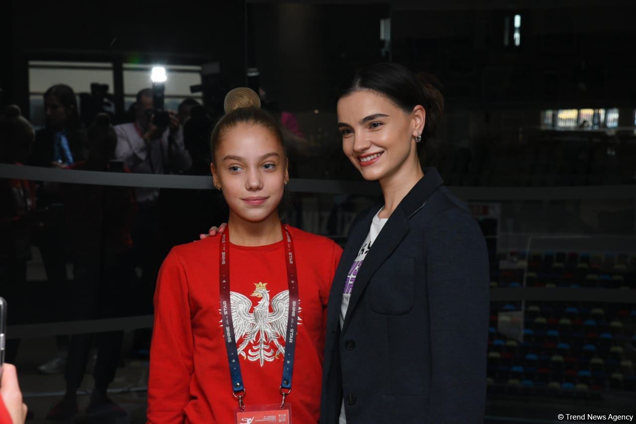Azerbaijani team's coach meets with participants of Rhythmic Gymnastics European Championship in Baku (PHOTO)