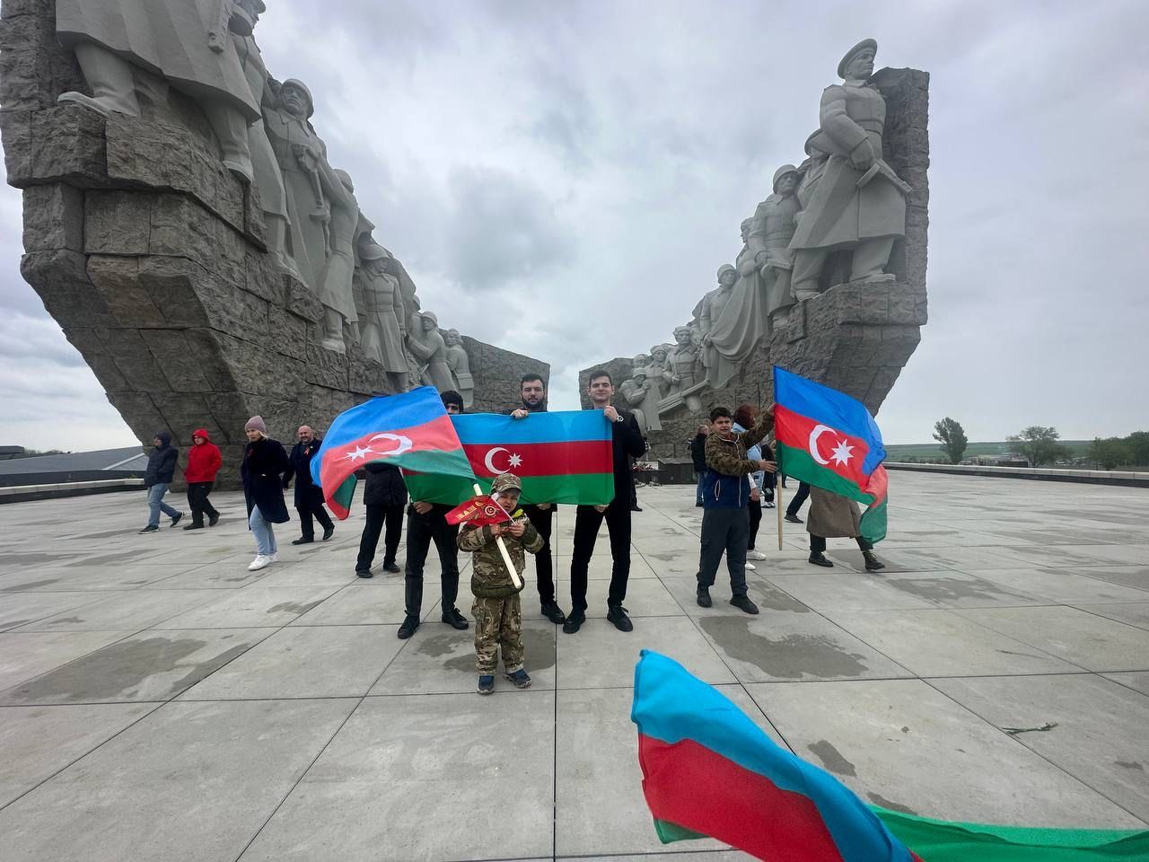 В городах России проходят мероприятия в честь 100-летия великого лидера Гейдара Алиева (ФОТО)