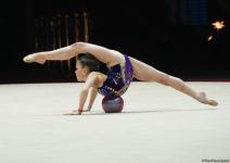 Захватывающие программы гимнасток и восторг публики - лучшие моменты второго дня чемпионата Европы в Баку (ФОТО)