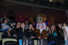 Море позитива, веселья и хорошего настроения: маскот Луиджи на чемпионате Европы в Баку (ФОТО)