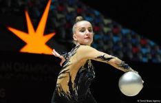 В Баку стартовал четвертый день соревнований 39-го чемпионата Европы по художественной гимнастике (ФОТО)