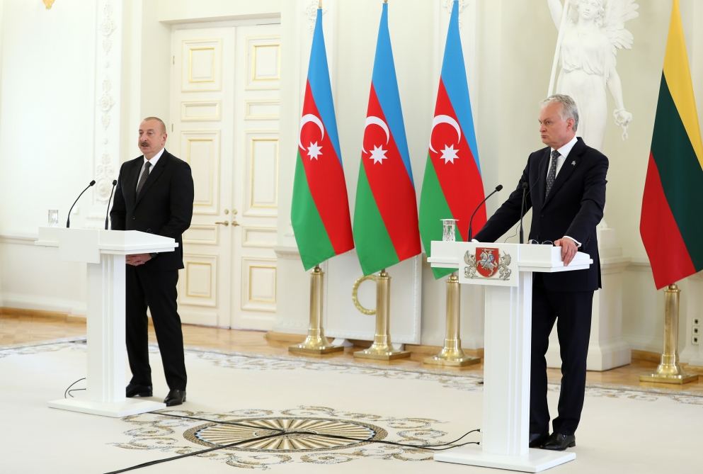 Президент Ильхам Алиев и Президент Гитанас Науседа выступили с заявлениями для прессы (ФОТО/ВИДЕО)
