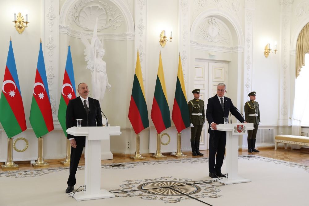 Президент Ильхам Алиев и Президент Гитанас Науседа выступили с заявлениями для прессы (ФОТО/ВИДЕО)