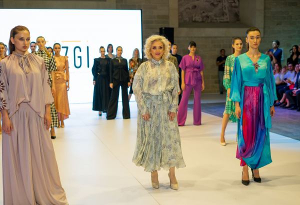 Azerbaijan Fashion Week -2023: от ковровых элементов до стиля бохо и шикарных вечерних нарядов (ФОТО)