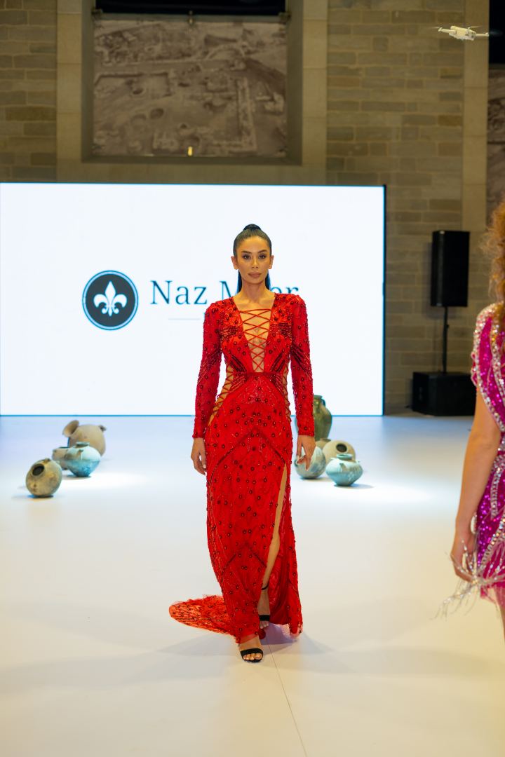 Azerbaijan Fashion Week -2023: от ковровых элементов до стиля бохо и шикарных вечерних нарядов (ФОТО)