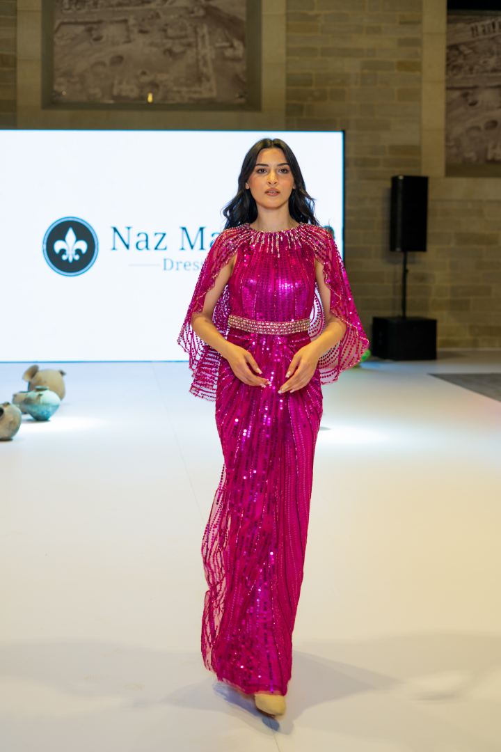 Azerbaijan Fashion Week -2023: от ковровых элементов до стиля бохо и шикарных вечерних нарядов (ФОТО)
