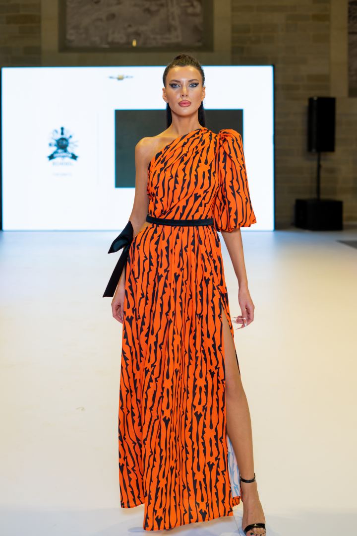 Azerbaijan Fashion Week -2023: от ковровых элементов до стиля бохо и шикарных вечерних нарядов (ФОТО)