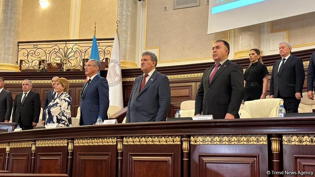 В Академии наук Азербайджана прошла конференция на тему сохранения биологического разнообразия (ФОТО)