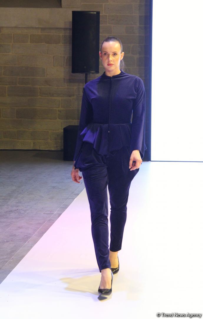 На открытии Azerbaijan Fashion Week представлена коллекция Гюльнары Халиловой "Cizgi" (ФОТО)