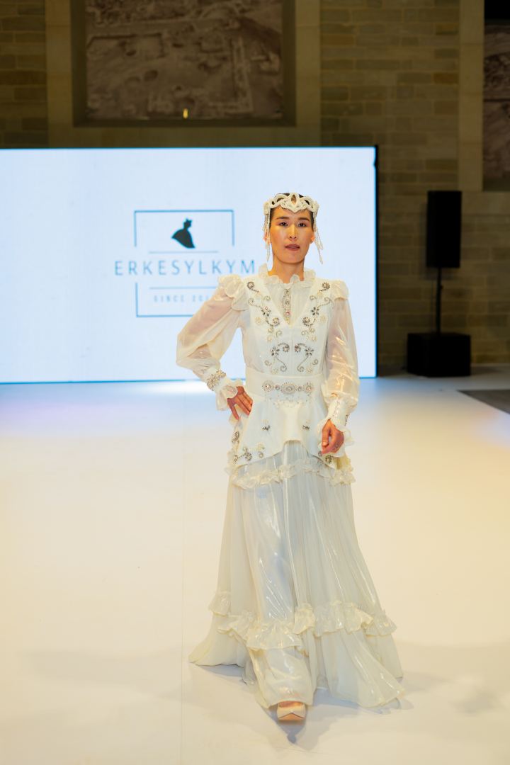 Azerbaijan Fashion Week-2023: от вдохновения природы до мира моды Казахстана и Украины (ФОТО)
