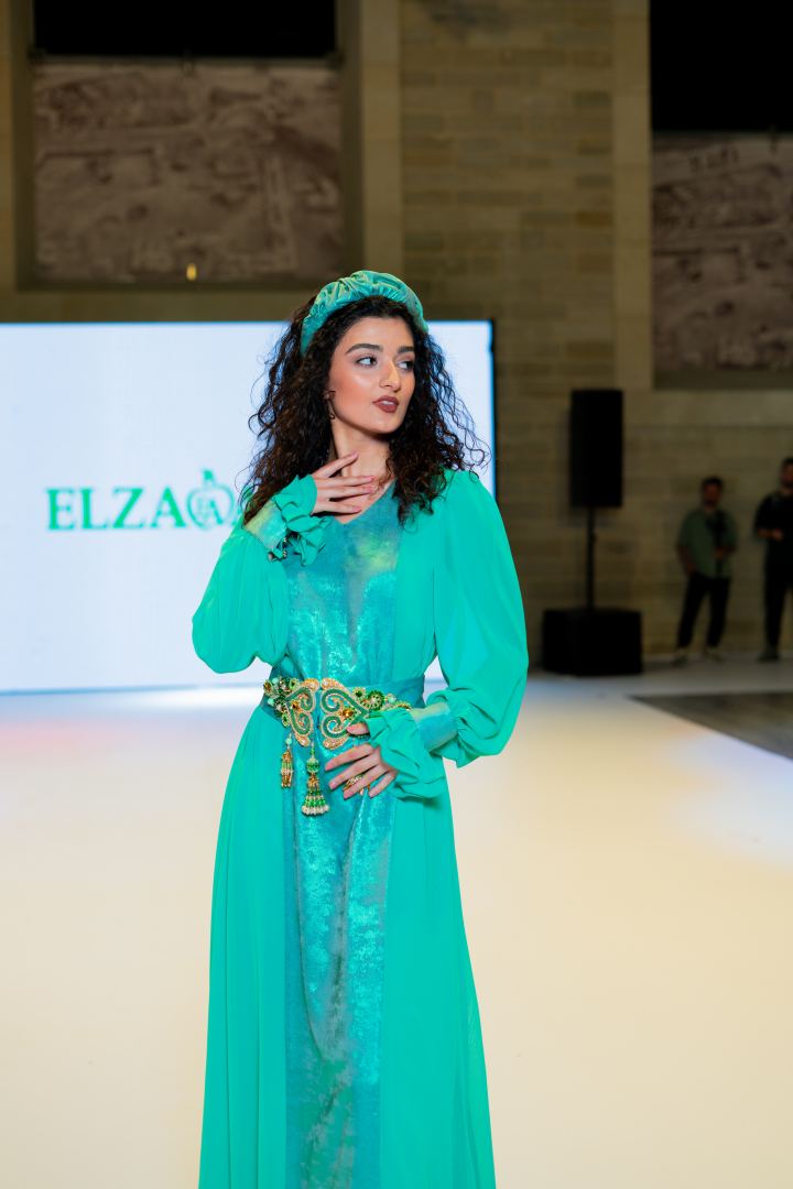 Azerbaijan Fashion Week-2023: от вдохновения природы до мира моды Казахстана и Украины (ФОТО)