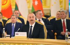 Президент Ильхам Алиев принял участие в Москве в заседании Высшего Евразийского экономического совета в расширенном составе (ФОТО/ВИДЕО)