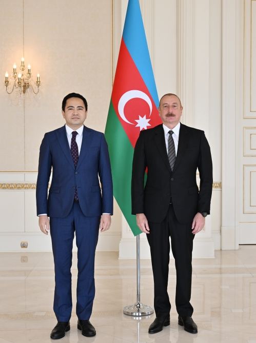 Президент Ильхам Алиев принял верительные грамоты новоназначенного посла Казахстана в нашей стране (ФОТО/ВИДЕО)
