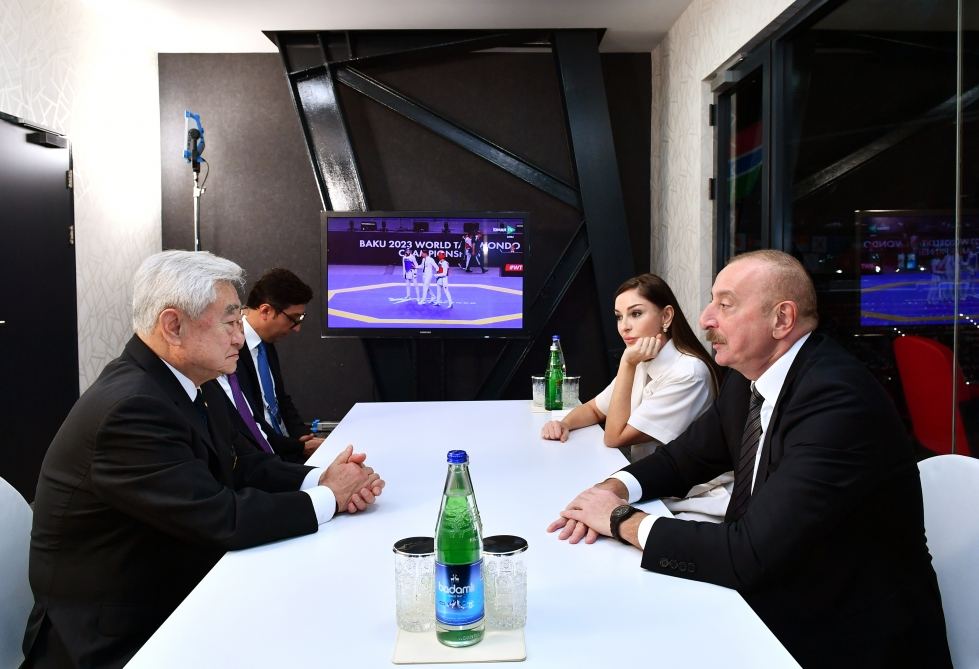 Президент Ильхам Алиев и Первая леди Мехрибан Алиева приняли участие в церемонии открытия 26-го чемпионата мира по таэквондо в Баку (ФОТО/ВИДЕО)