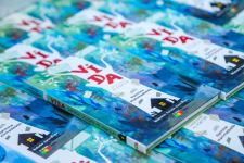 Прощание в Баку… Со слезами на глазах… Посвящается детям, погибшим от ракетных ударов (ФОТО)