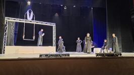 Неразделенная любовь и мучительные поиски себя… Вояж актеров из Баку в Гянджу (ФОТО)