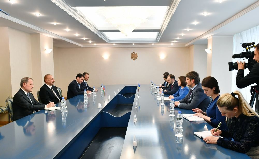 В Кишиневе состоялась встреча Президента Азербайджана Ильхама Алиева с Президентом Молдовы Майей Санду (ФОТО/ВИДЕО)