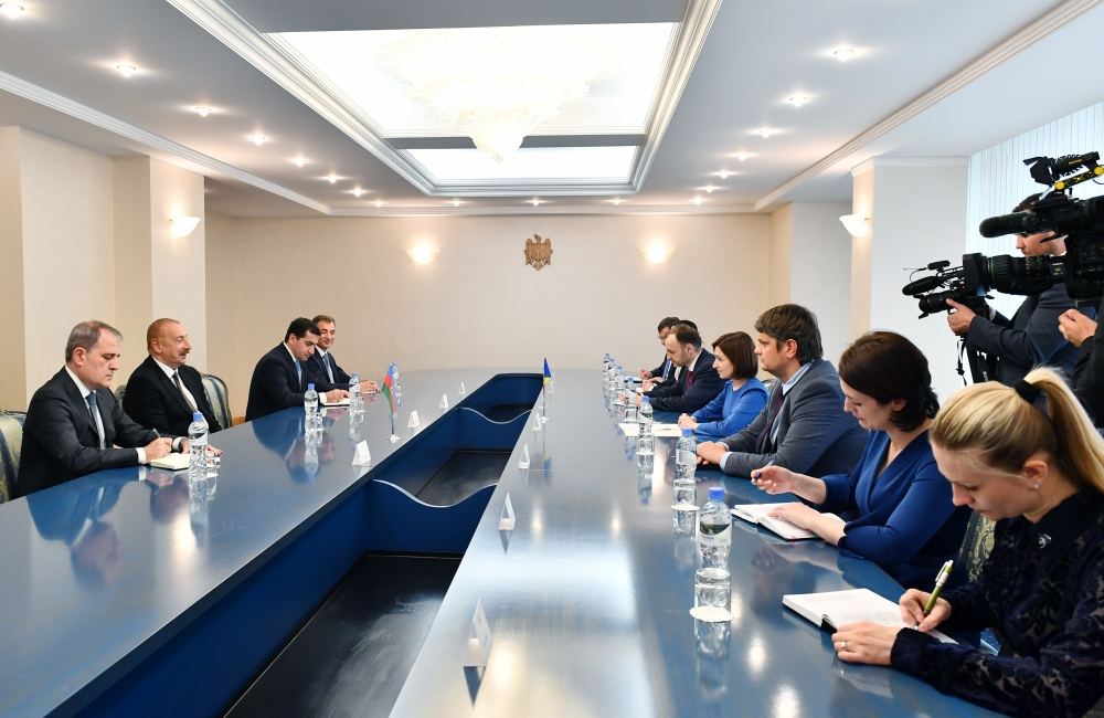 В Кишиневе состоялась встреча Президента Азербайджана Ильхама Алиева с Президентом Молдовы Майей Санду (ФОТО/ВИДЕО)