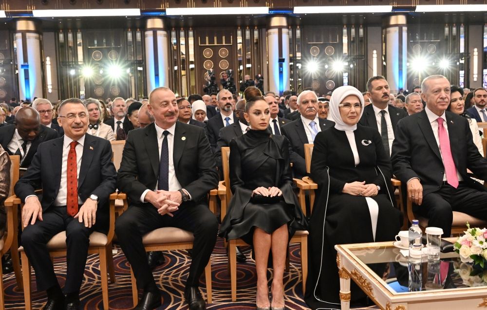 Президент Ильхам Алиев и Первая леди Мехрибан Алиева приняли участие в церемонии начала исполнения полномочий Президентом Реджепом Тайипом Эрдоганом (ФОТО/ВИДЕО)