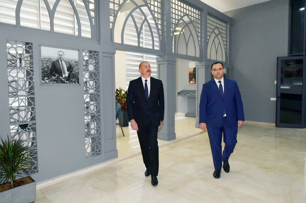 Президент Ильхам Алиев принял участие в открытии нового административного здания Министерства сельского хозяйства в Баку (ФОТО/ВИДЕО)