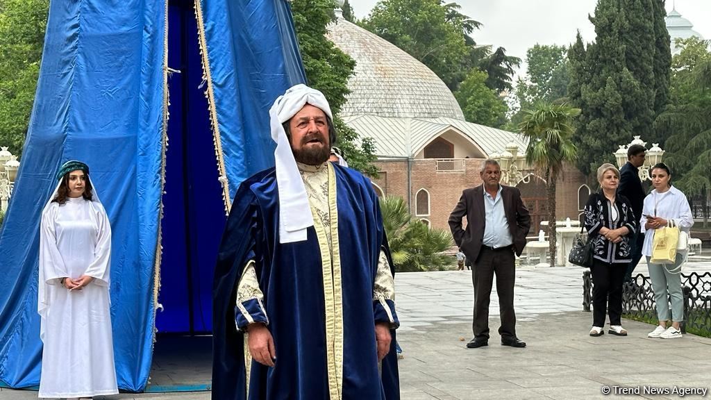 В Гяндже проходит международное мероприятие на тему "Реконструкция, мир и интеграция: Энергия, экономика, окружающая среда и капитал" (ФОТО)