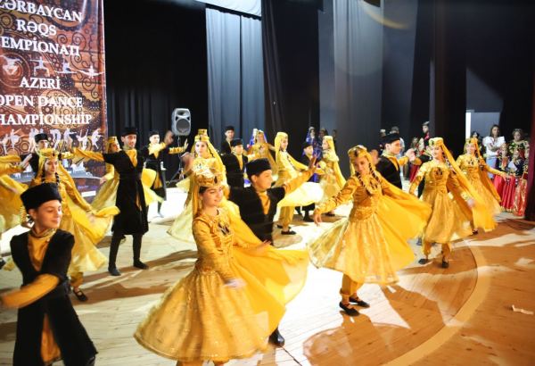 Танцы, лето, жара… Всемирный день ветра в  Азербайджане (ФОТО)