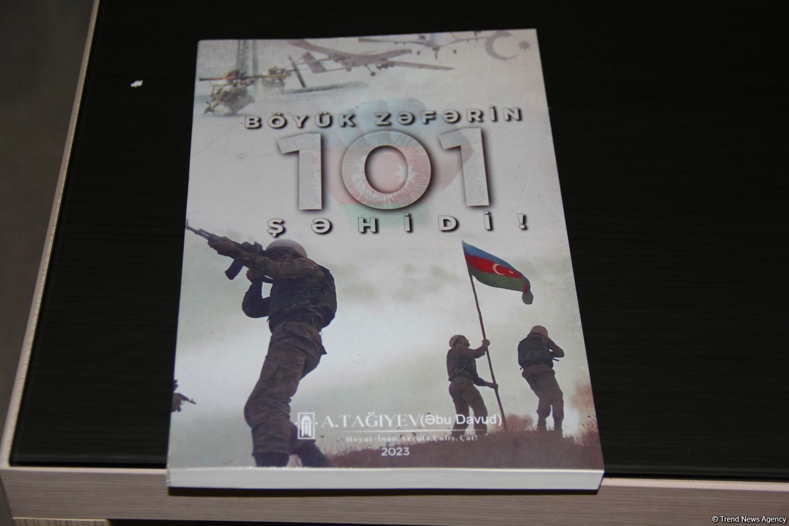 В Баку состоялась презентация книги "101 шехид Великой Победы" (ФОТО)