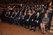 В Баку проходит I Симпозиум азербайджанских медиков мира (ФОТО)