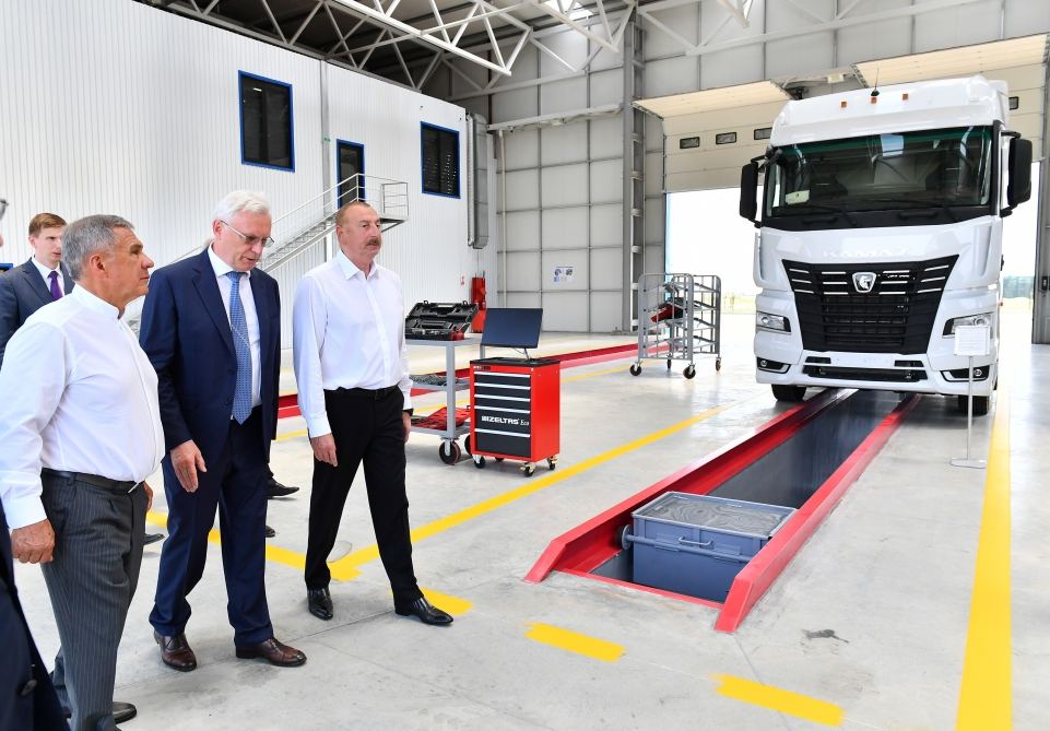 Президент Ильхам Алиев и Раис Республики Татарстан Рустам Минниханов приняли участие в открытии ООО «Авто Лизинг Азербайджан» в Промышленном парке «Экономическая зона Аразская долина» (ФОТО/ВИДЕО)