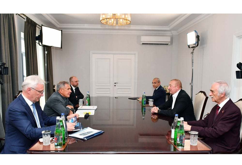 President Ilham Aliyev, Rais of Russia's Tatarstan hold meeting (PHOTO/VIDEO)