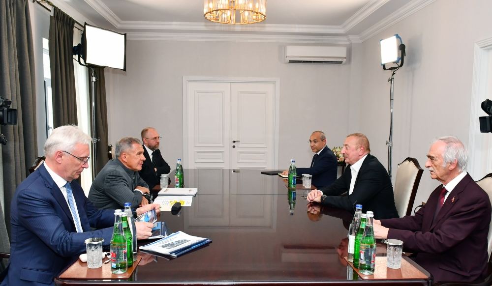 President Ilham Aliyev, Rais of Russia's Tatarstan hold meeting (PHOTO/VIDEO)