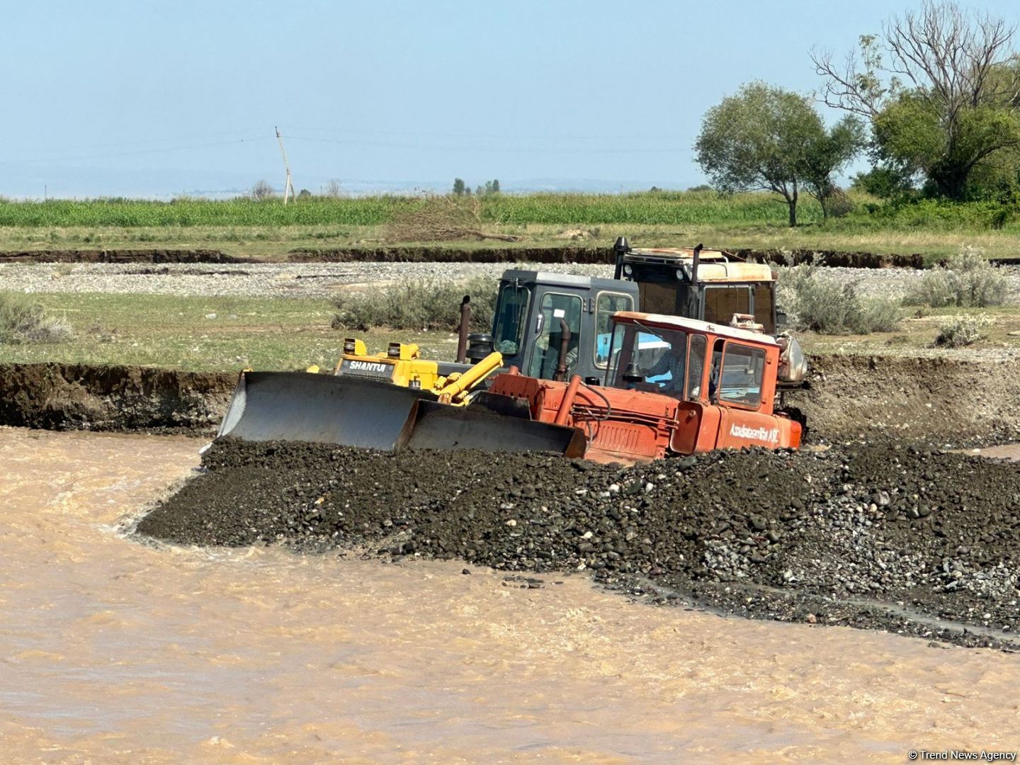 Уровень воды в реках Хачинчай и Гаргарчай повысился, Хачинчайское водохранилище заполнено