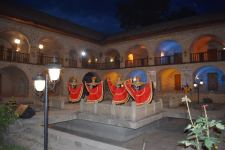 Шеки в ярких красках народности Йи и душевной музыки Страны Огней (ФОТО)