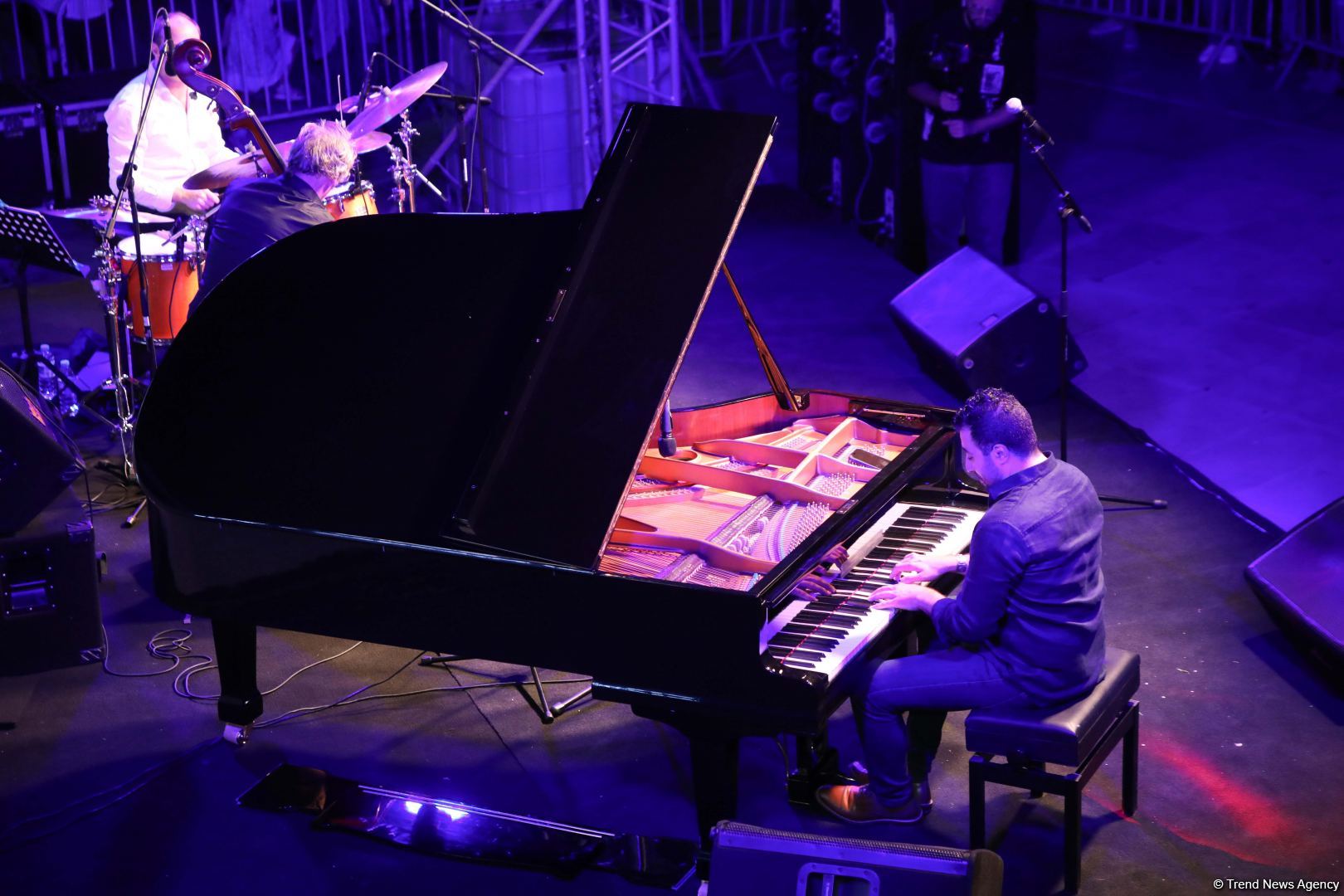 Baku hosts open-air jazz festival featuring musicians from Azerbaijan, Georgia and France (VIDEO/PHOTO)