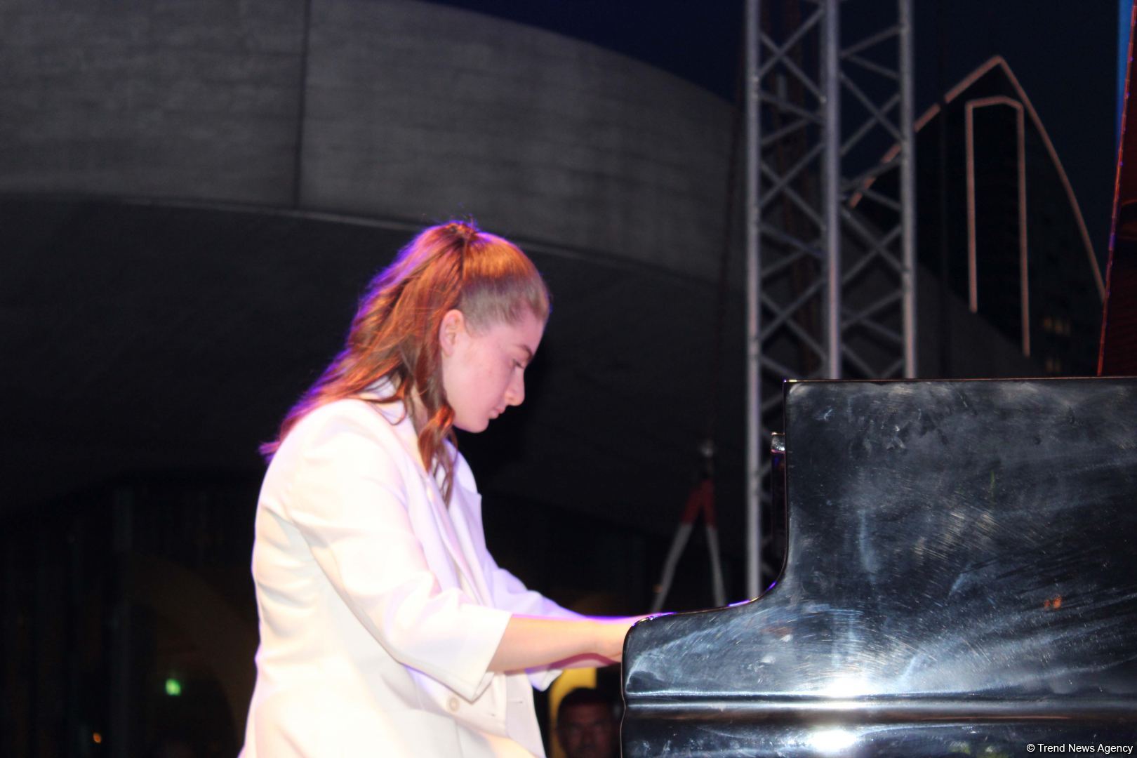 Baku hosts open-air jazz festival featuring musicians from Azerbaijan, Georgia and France (VIDEO/PHOTO)