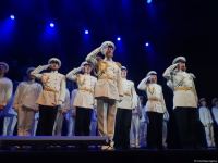 "Крейсера" Владивостока покидают бакинскую бухту – противостояние двух антиподов на театральной сцене (ФОТО)