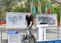 President Ilham Aliyev examines reconstruction works to be carried out in Dashalti village of Shusha district (PHOTO/VIDEO)